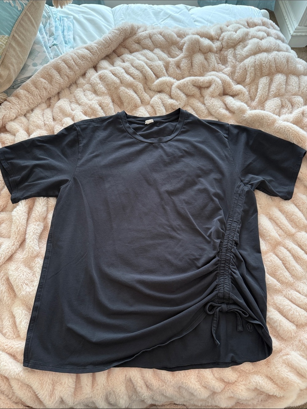 lululemon athletica Black Short-Sleeve Tee with Side Drawstring Size S